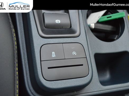 Used 2025 Ford Maverick Lobo image 23