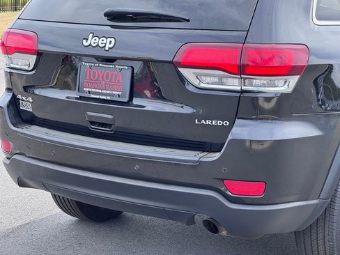 Used 2020 Jeep Grand Cherokee Laredo image 35