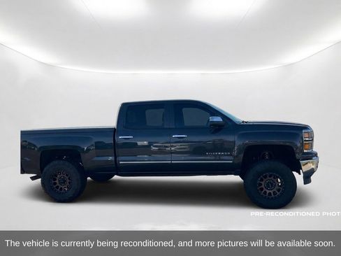 Used 2014 Chevrolet Silverado 1500 LTZ w/ Driver Alert Package RWD image 4
