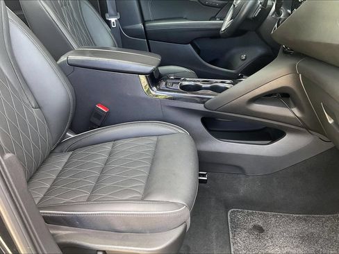 Used 2023 Buick Envision Avenir AWD/4WD image 24
