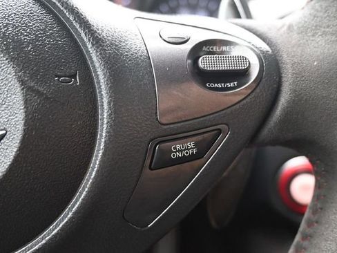 Used 2018 Nissan 370Z NISMO RWD image 22