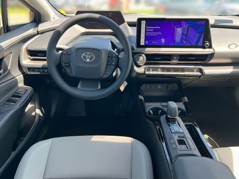 New 2026 Toyota Prius XLE image 18