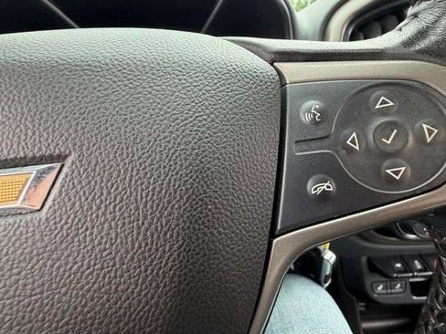 Used 2019 Chevrolet Colorado Z71 AWD/4WD image 17