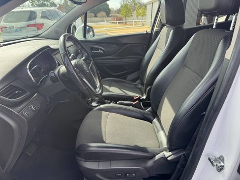 Used 2018 Buick Encore Preferred image 16