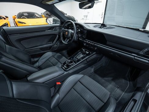 Used 2024 Porsche 911 Carrera T RWD image 30
