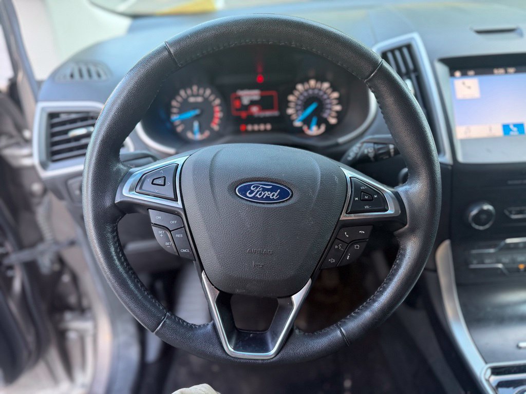 Used 2019 Ford Edge SEL FWD image 22