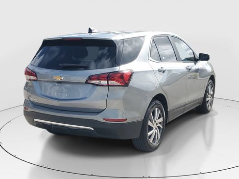 Used 2024 Chevrolet Equinox LT image 3