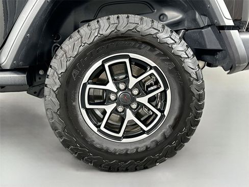 Used 2026 Jeep Wrangler Unlimited Rubicon AWD/4WD image 28