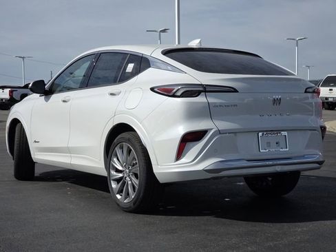 New 2026 Buick Envista Avenir image 22