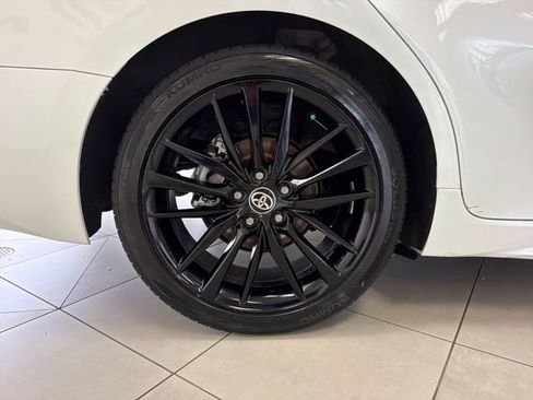Used 2022 Toyota Camry XSE FWD image 32