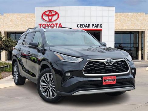 Certified 2020 Toyota Highlander Platinum image 1