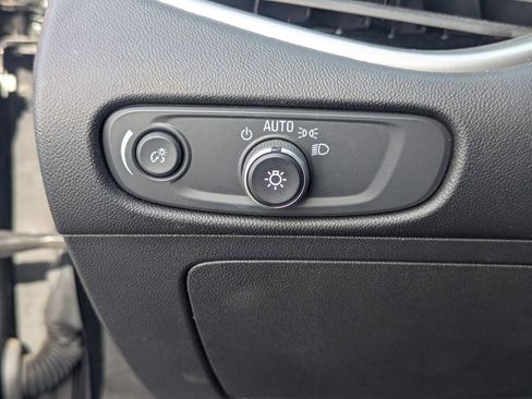 Used 2024 Chevrolet Malibu LT image 23