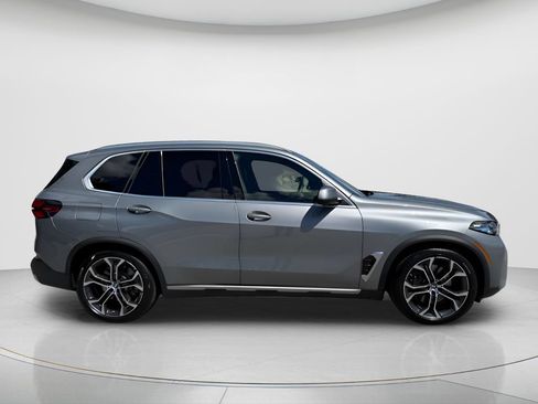 Certified 2026 BMW X5 xDrive50e AWD/4WD image 4