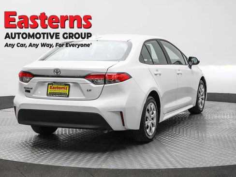 Used 2024 Toyota Corolla LE image 5