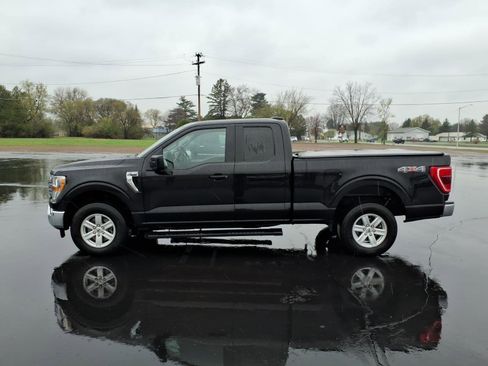 Used 2022 Ford F150 XLT AWD/4WD image 2