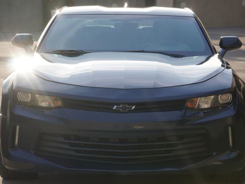 Used 2016 Chevrolet Camaro LT w/ Technology Package RWD image 30