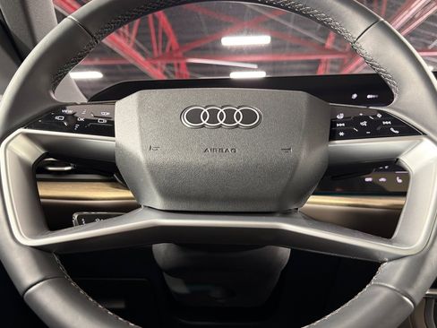 Used 2025 Audi Q5 Premium Plus w/ Premium Plus image 23