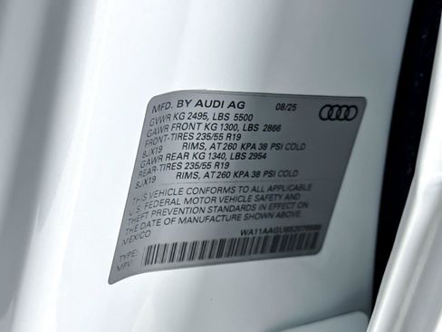 Used 2025 Audi Q5 Premium w/ Convenience Package AWD/4WD image 29