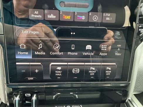 New 2026 RAM 3500 Laramie AWD/4WD image 27