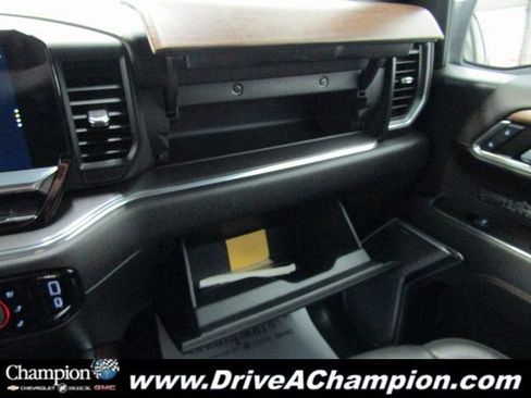 Used 2023 Chevrolet Silverado 1500 High Country image 47