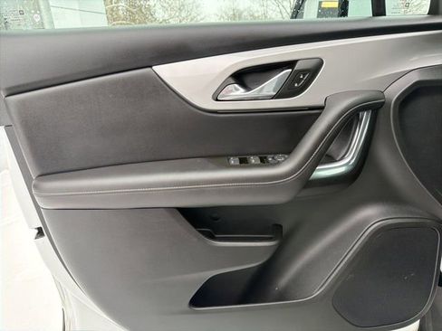 Certified 2023 Chevrolet Blazer LT w/ LPO, Black Grille Bar Package image 13