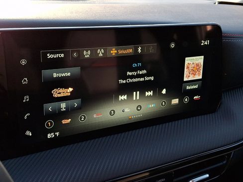 Certified 2025 Nissan Kicks SR image 18