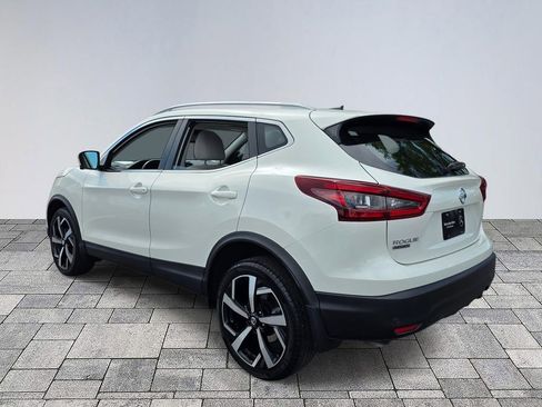 Used 2021 Nissan Rogue Sport SL w/ Premium Package FWD image 5