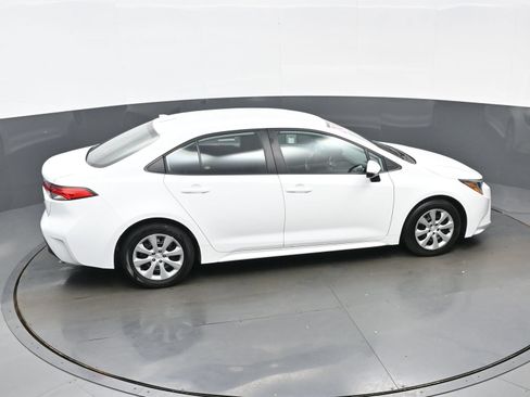 Used 2024 Toyota Corolla LE FWD image 39