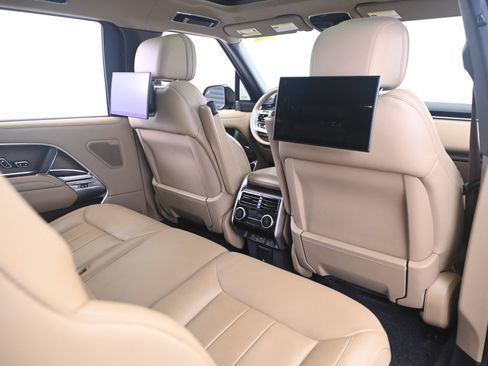Used 2023 Land Rover Range Rover Long Wheelbase Autobiography AWD/4WD image 17
