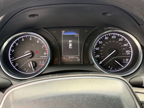 Used 2019 Toyota Camry LE FWD image 28