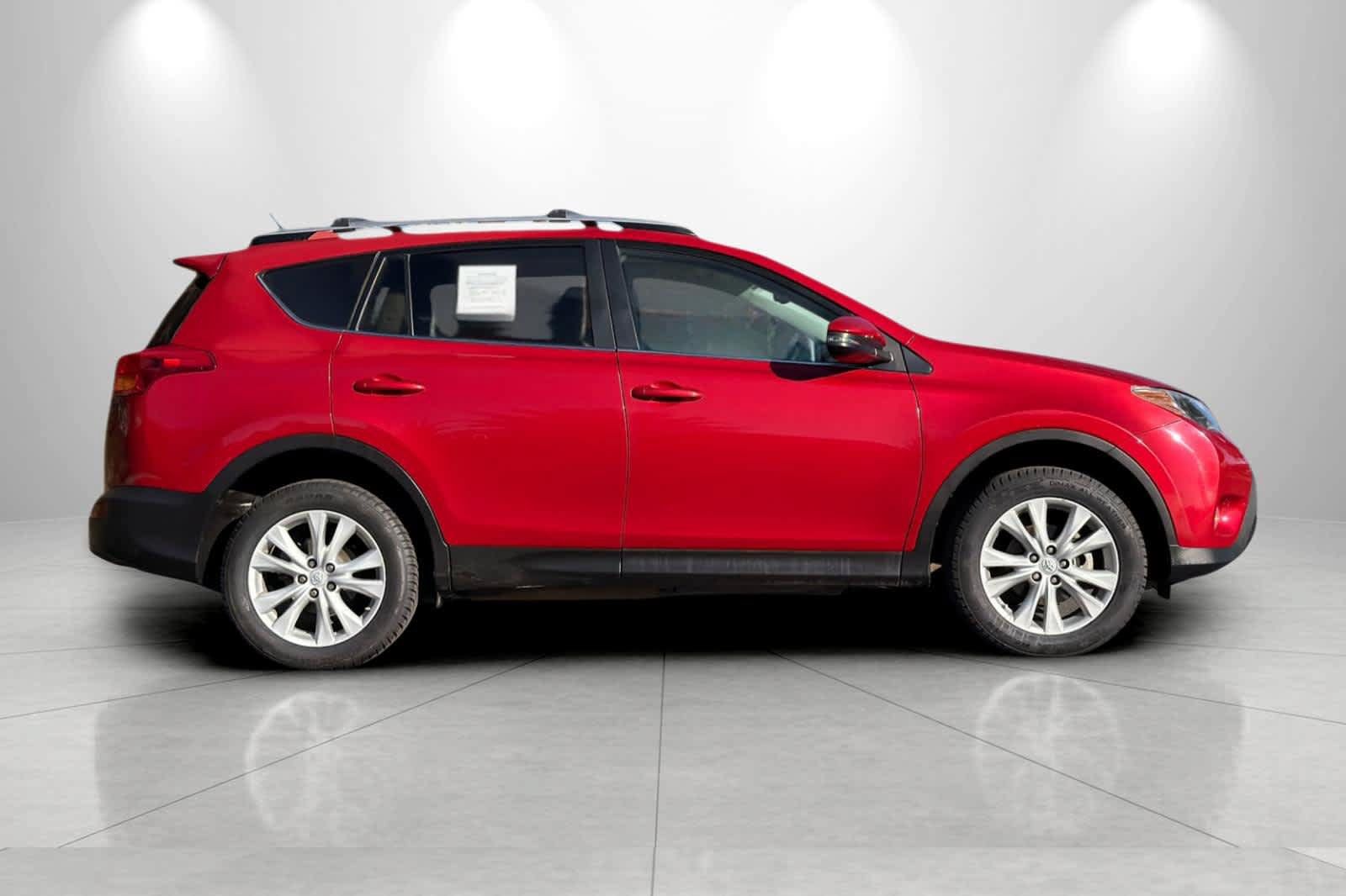 Used 2014 Toyota RAV4 Limited w/ Technology Package AWD/4WD image 8