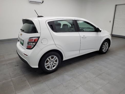Used 2020 Chevrolet Sonic LT image 10