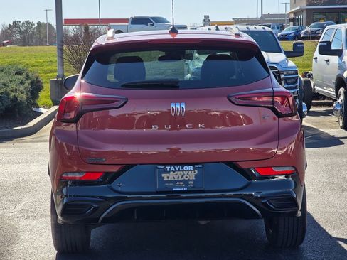 Used 2024 Buick Encore GX Sport Touring image 7