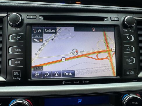 Used 2019 Toyota Highlander Limited Platinum image 21