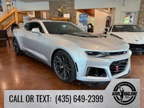 Used 2018 Chevrolet Camaro ZL1 RWD image 3