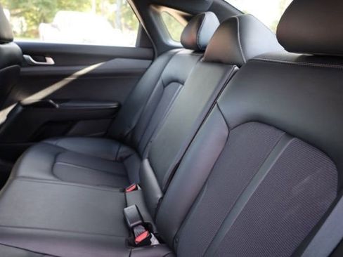 Used 2023 Kia K5 GT-Line image 32