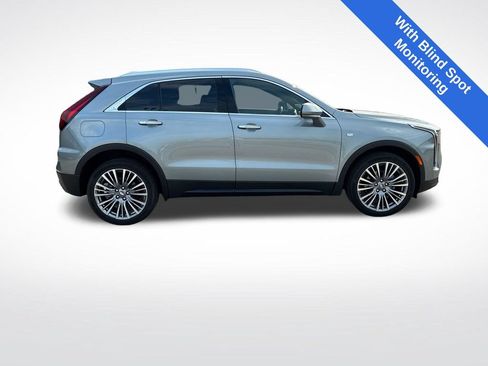 Used 2024 Cadillac XT4 Premium Luxury AWD/4WD image 2