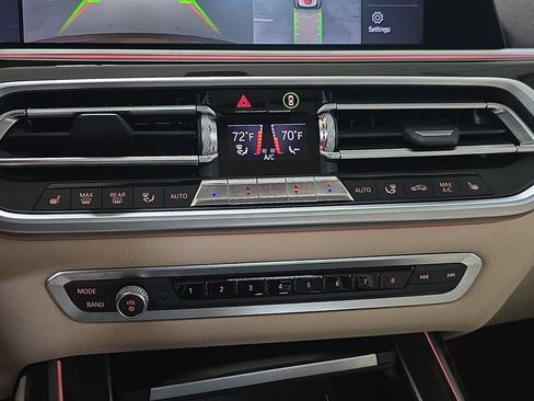 Used 2019 BMW X7 xDrive40i w/ Premium Package AWD/4WD image 25