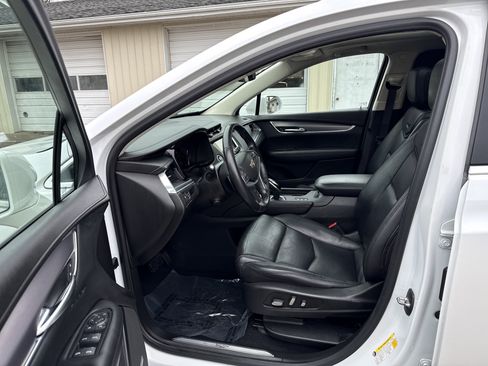 Used 2019 Cadillac XT5 Luxury AWD/4WD image 14