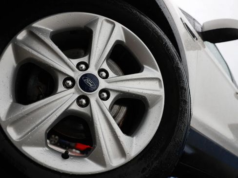 Used 2014 Ford Escape SE w/ Equipment Group 201A FWD image 15