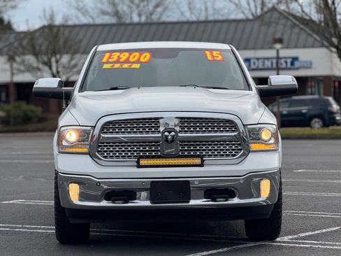 Used 2015 RAM 1500 Laramie image 13