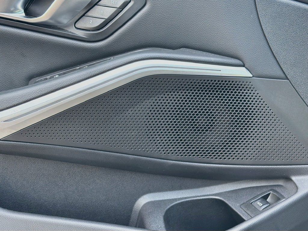 Used 2023 BMW 330i Sedan RWD image 23