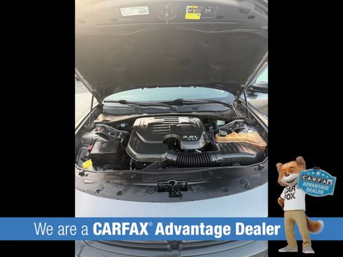 Used 2018 Dodge Charger SXT w/ Blacktop Package RWD image 33
