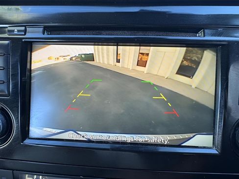 Used 2019 Nissan Rogue SV image 23