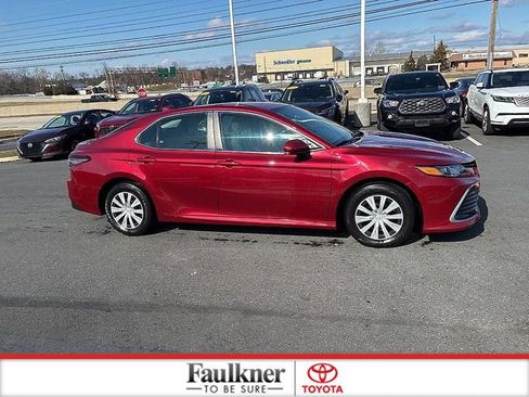 Certified 2022 Toyota Camry LE image 4