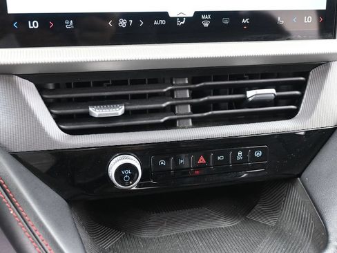 Used 2025 Ford Explorer ST-Line AWD/4WD image 13
