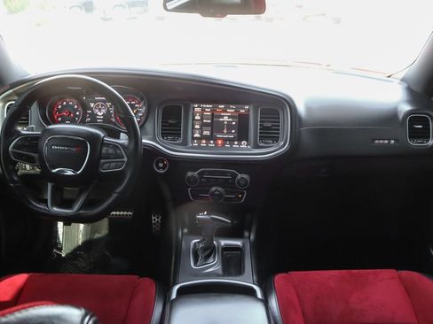 Used 2022 Dodge Charger Scat Pack RWD image 27