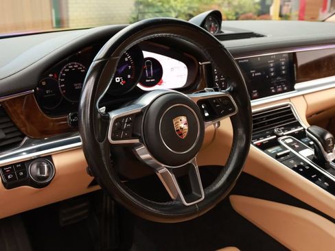 Used 2018 Porsche Panamera 4 AWD/4WD image 38