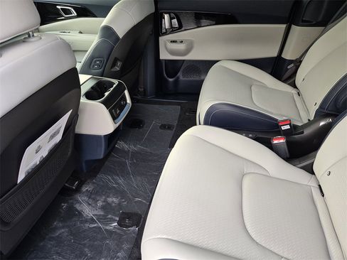 New 2026 Kia Carnival SX Prestige image 20