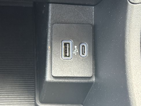 Used 2023 Ford Edge SE AWD/4WD image 24